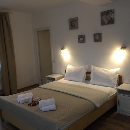 Top Style Villa Bragadiru Екстериор снимка