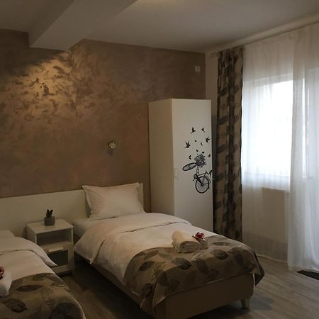 Top Style Villa Bragadiru Екстериор снимка