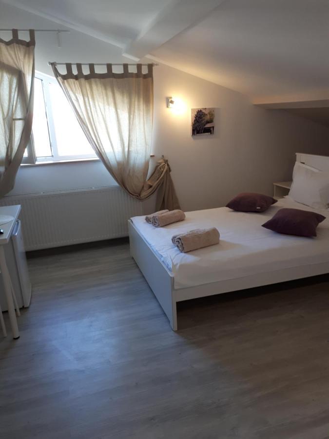 Top Style Villa Bragadiru Стая снимка